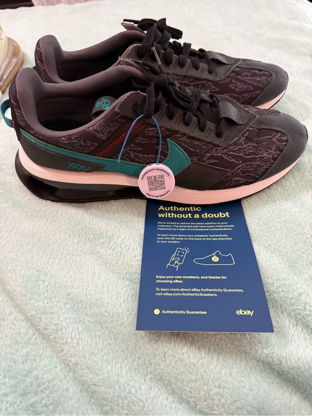 Nike Air Max Pre-Day SE “fresh water’s” sneakers in men’s Size 11